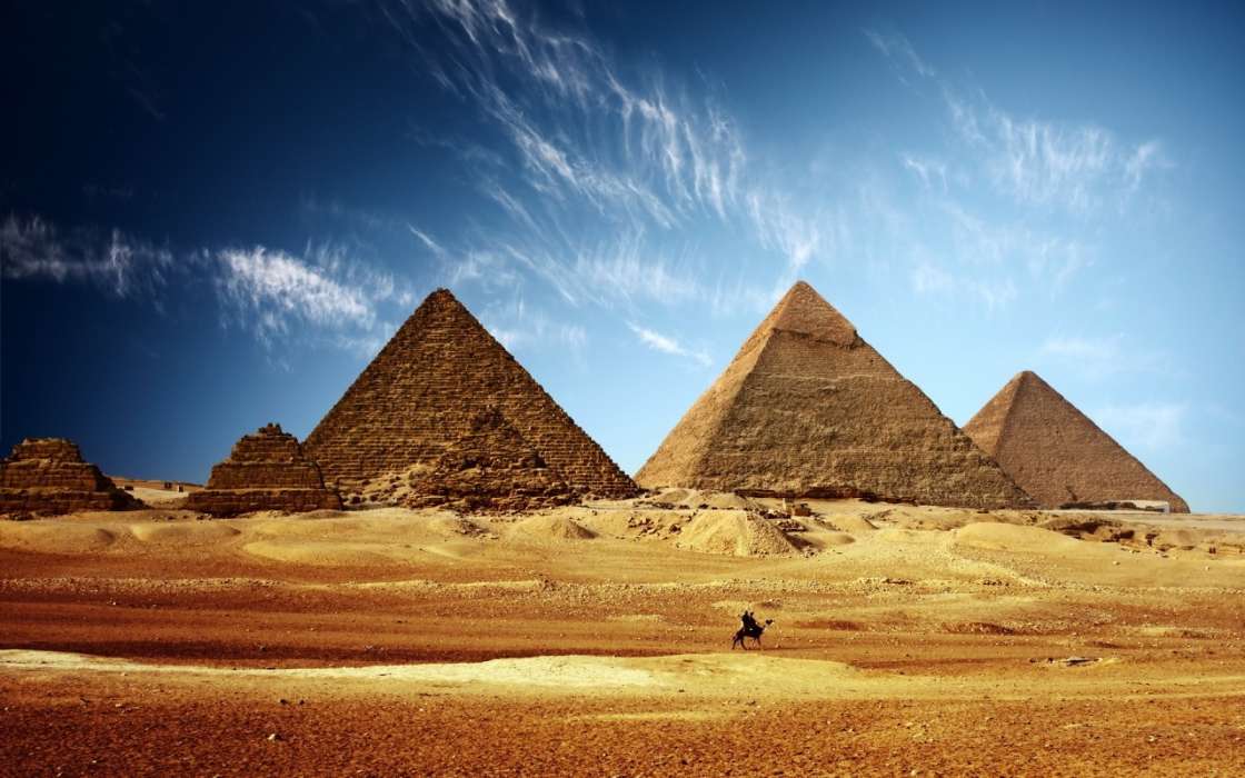 Пейзаж,Пирамиды