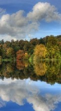 Деревья, Облака, Осень, Пейзаж, Река для BlackBerry Bold 9700