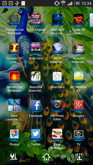 Скриншот экрана Peacock на телефоне и планшете.